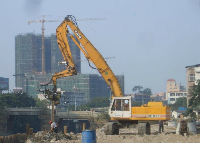挖機(jī)打樁臂改裝、打樁臂改裝、打樁臂挖機(jī)