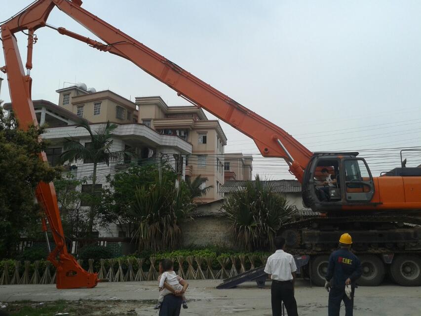 挖掘機(jī)拆樓臂、三段式加長(zhǎng)臂、挖掘機(jī)改裝拆樓臂、挖掘機(jī)加長(zhǎng)臂廠家