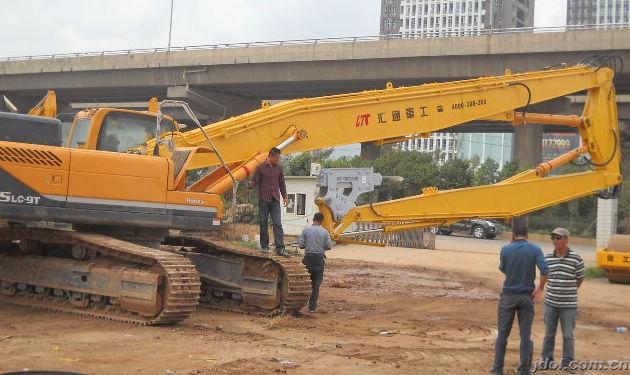 挖掘機(jī)拆樓臂、拆樓臂、加長(zhǎng)臂、挖掘機(jī)拆樓臂廠家