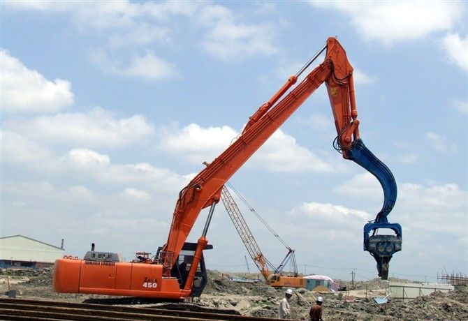 挖掘機打樁臂、打樁臂、打樁錘、挖掘機打樁臂廠家