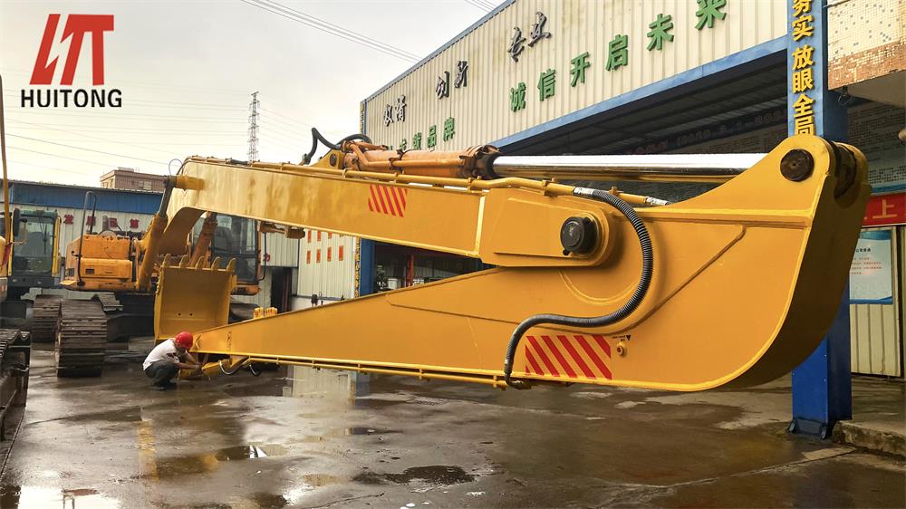 挖掘機加長臂出現(xiàn)高溫問題該怎么應對？